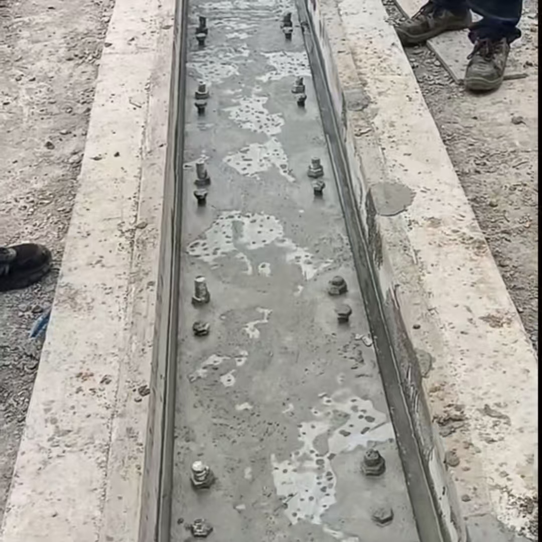 黄冈港口码头起重机龙门吊重型机械设备稳固用早强快凝轨道胶泥